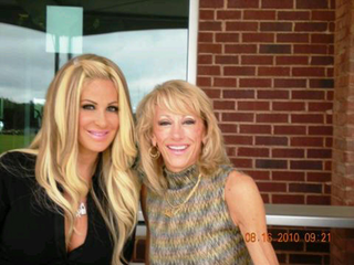 Illustration for article titled Do You Want To See A Picture Of Kim Zolciak's Mom?